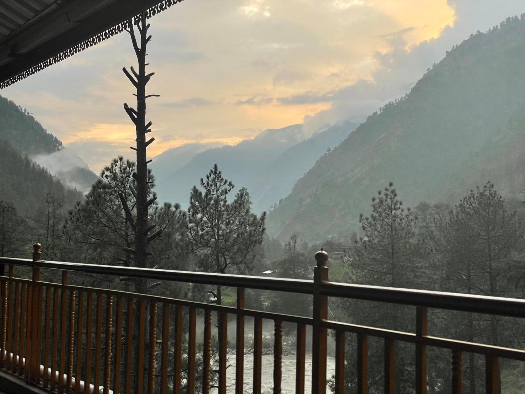 Hotel Highland Spirit 2 Kasol Esterno foto